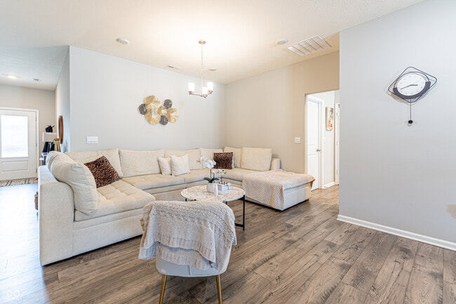 Building Photo - 354 Limerick Ln