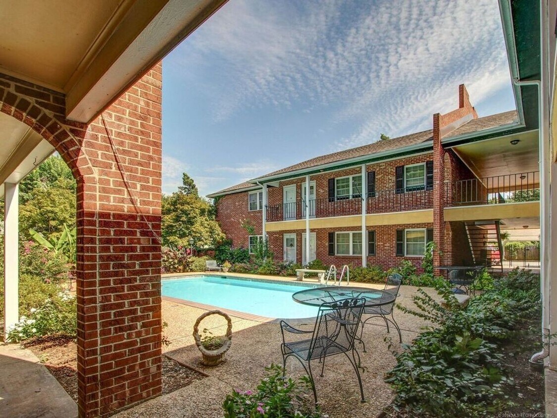 Primary Photo - 2 Bed / 2 Bath Condo On Riverside!