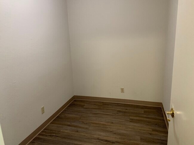 Building Photo - One Bedroom, One Bath with updated kitchen...