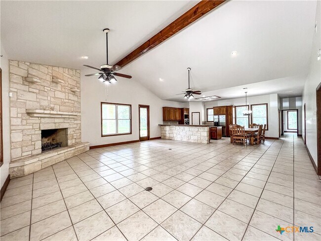 Foto del edificio - 2224 Creek Rd