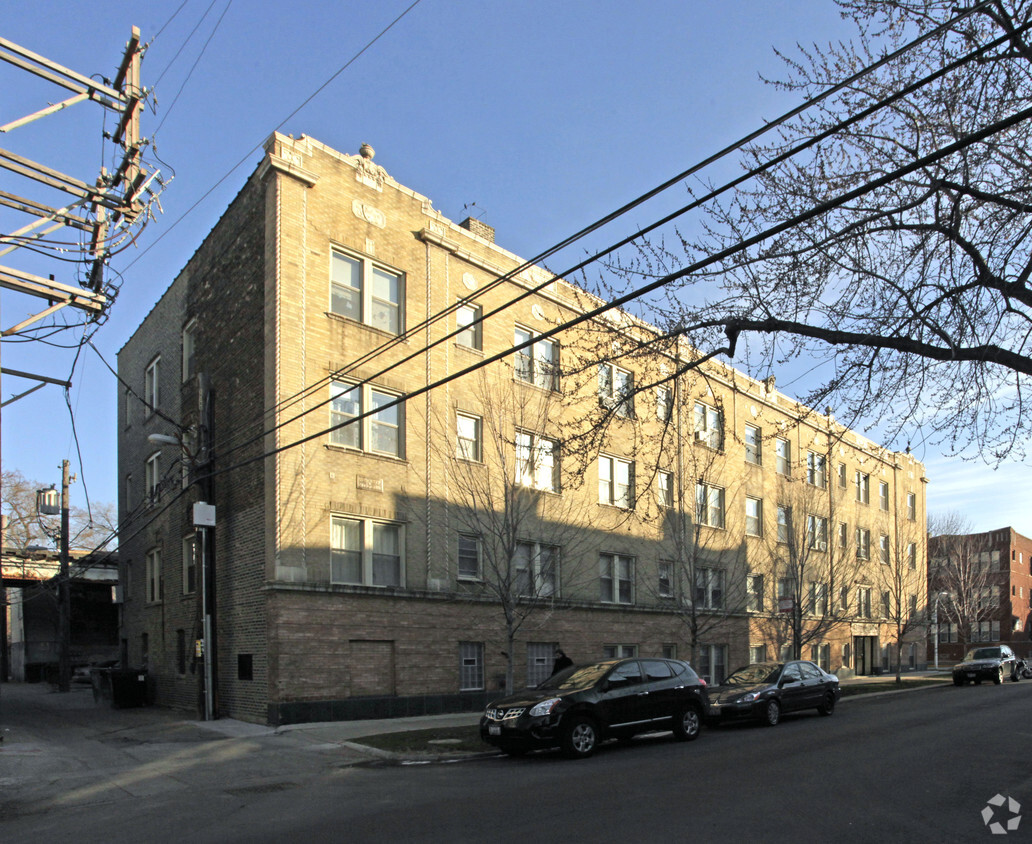Building Photo - Roscoe Apartments