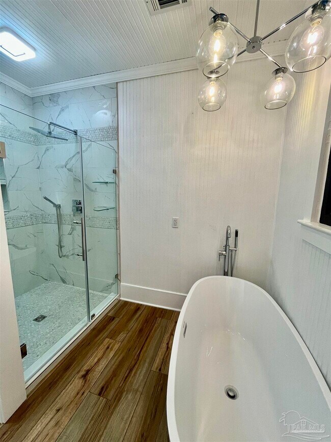 Foto del edificio - 101 Central Ave