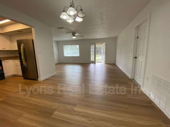 Foto del edificio - 3708 Island View Dr