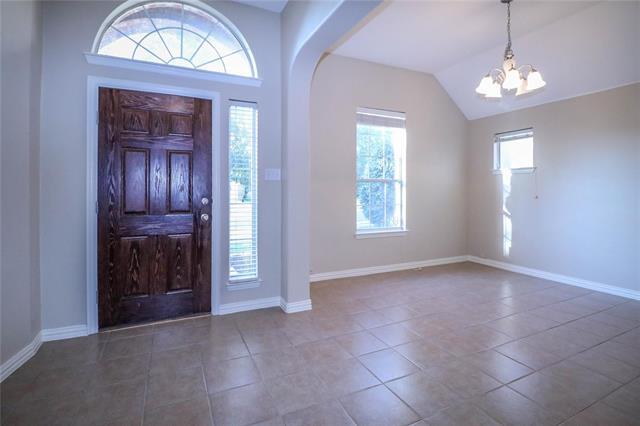 Foto del edificio - 725 Red Elm Ln
