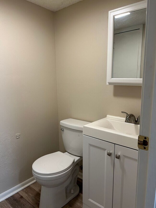 Foto del edificio - Charming 2 Bed, 1.5 Bath Townhouse in Lafayette!