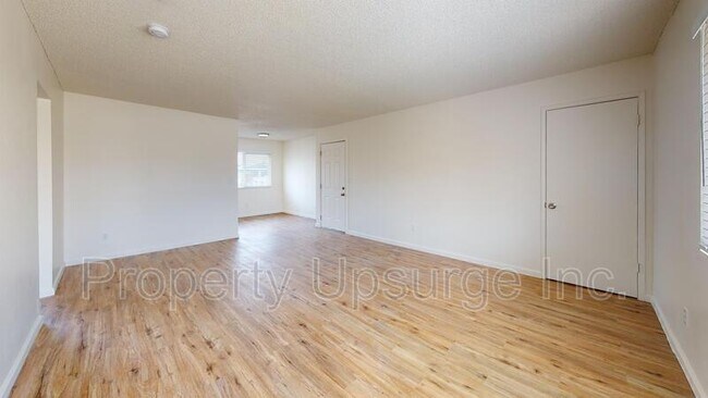 Foto del edificio - 1710 Bruce St