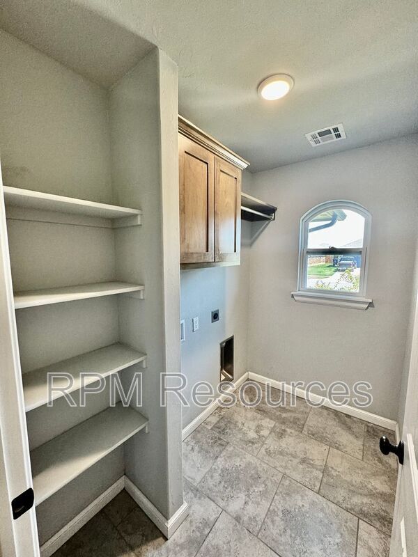 Foto del edificio - 6708 NW 157th St