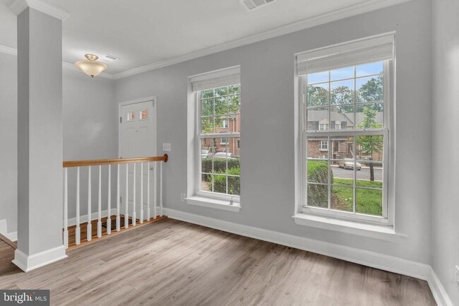 Foto del edificio - 3829 Chesterwood Dr