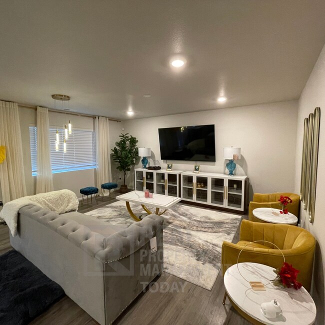 Building Photo - Stunning 4 Bedroom Home in Graham!