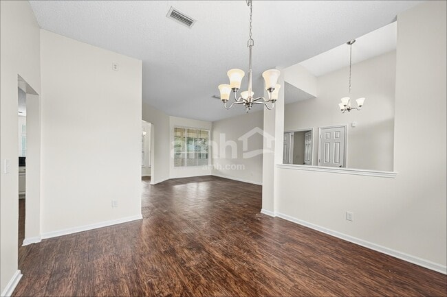 Building Photo - 157 N Lake Cunningham Ave