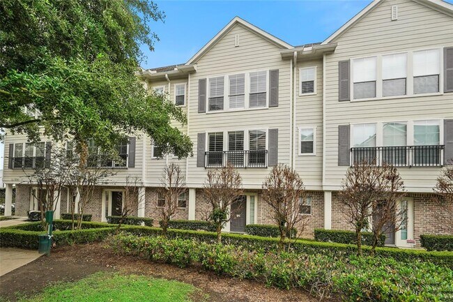 Building Photo - 3001 Murworth Dr