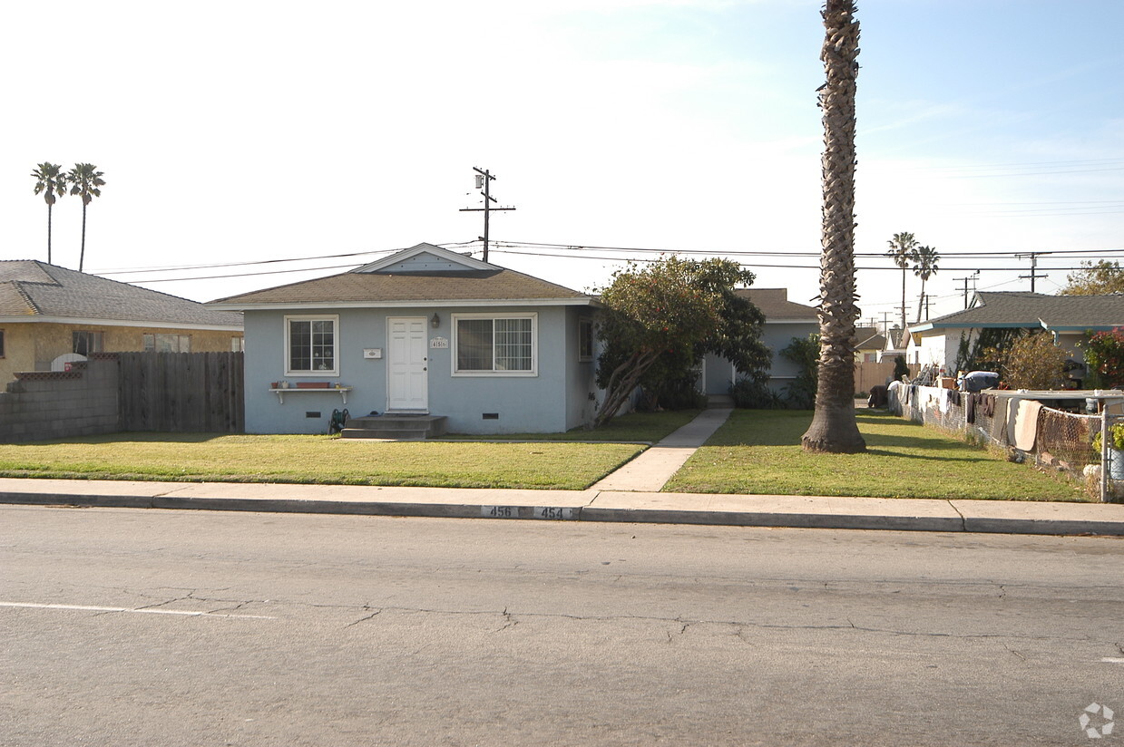 Building Photo - 454-456 E Channel Islands Blvd