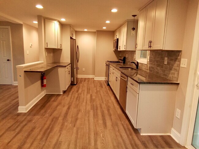 Foto del edificio - COMING SOON! 3-Bed, 2-Bath Rancher on 1.91 Acres