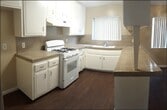 Foto principal - 812 N Azusa Ave