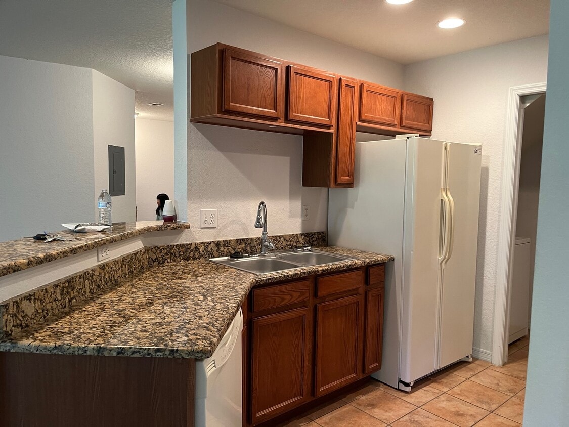 4600 E Moody Blvd Unit 8G, Bunnell, FL 32110 Condo for Rent in