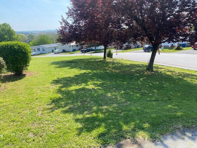Foto del edificio - 3 Bedroom, 2 Bath Manufactured Home in Highland Manor