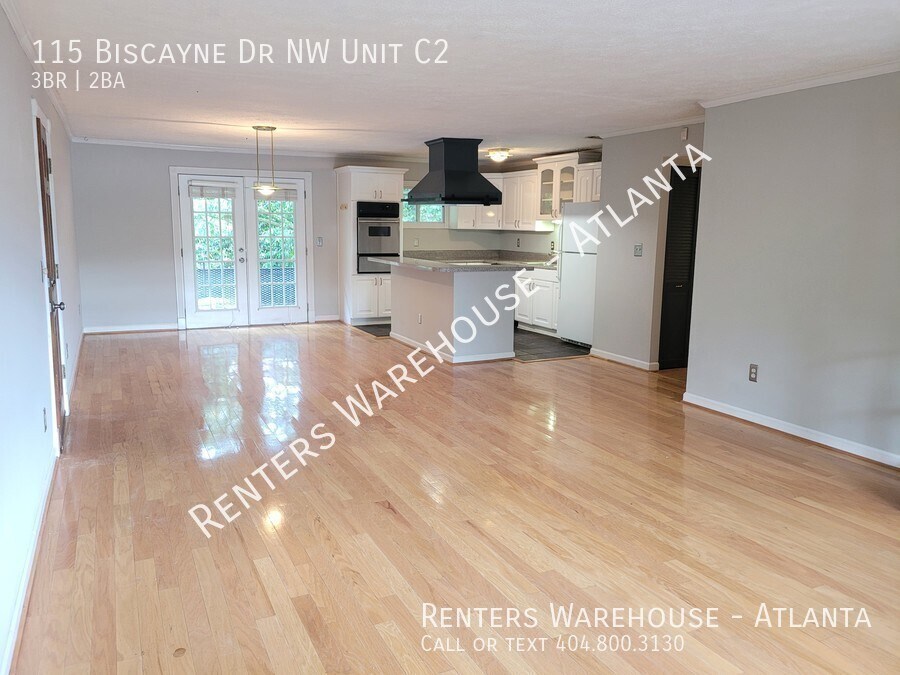 Spacious 3 Bedroom Condo in HEART of Buckhead Condo for Rent in