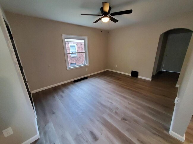 Foto del edificio - 2634 Benton St