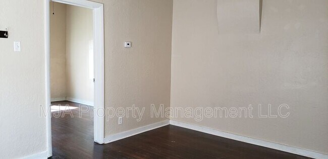 Foto del edificio - 1041 S 200 W