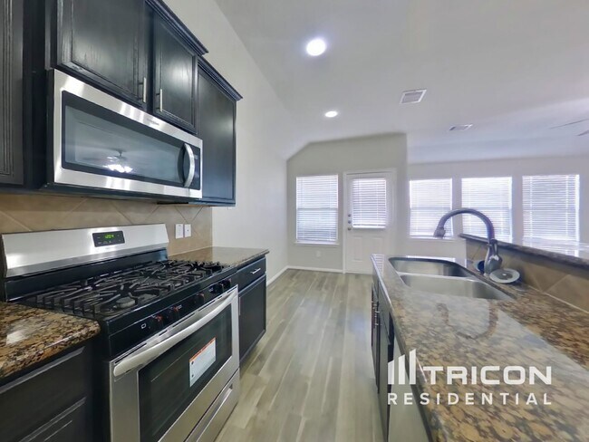 Building Photo - 17103 Amarose Dr