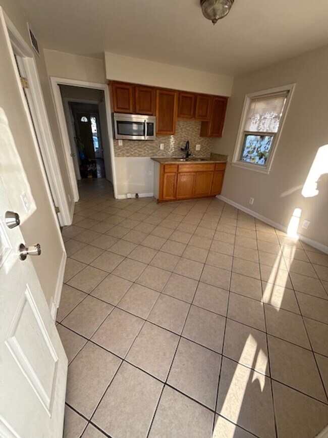 Foto del edificio - Come see your new home!