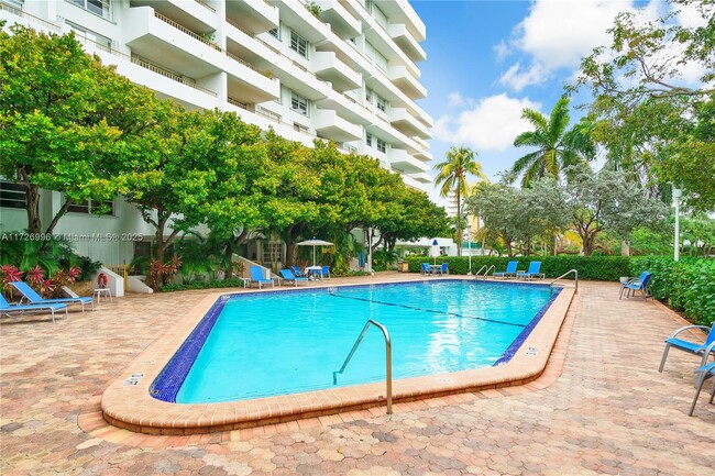 Foto del edificio - 155 Ocean Ln Dr