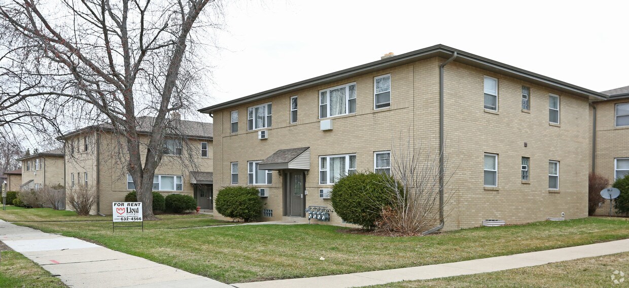 31103134 Northwestern Ave, Racine, WI 53404 Apartments in Racine, WI