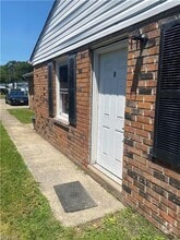 Building Photo - 7948 Thompson Rd
