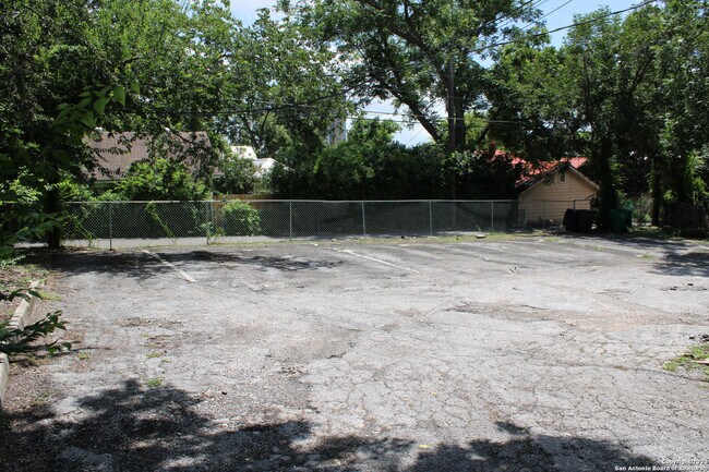 Foto del edificio - 152 Harrigan Ct