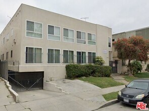 Building Photo - 832 S Gramercy Pl