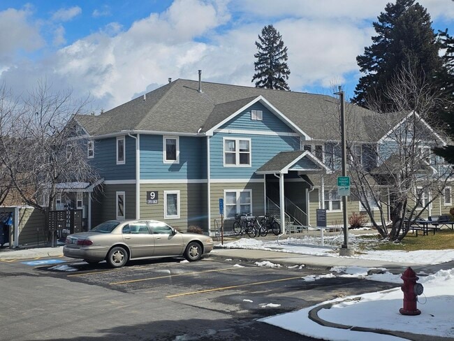 Building Photo - Comstock