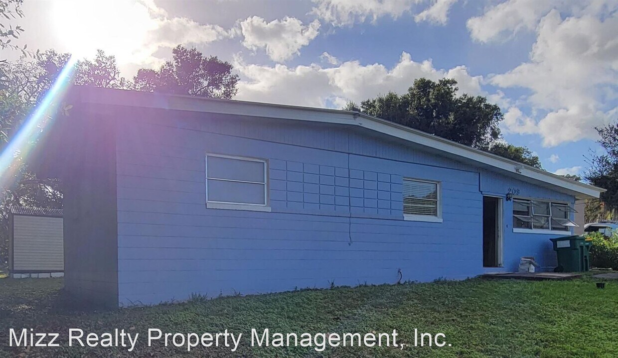209 Palm St, Fruitland Park, FL 34731 House Rental in Fruitland Park