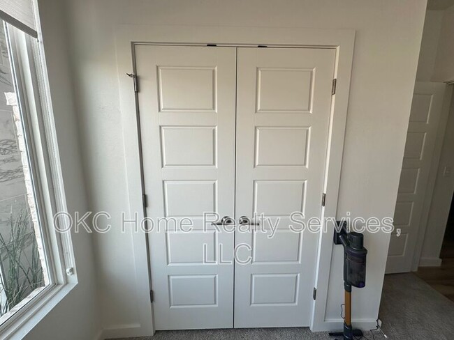 Photo - 512 NW 183rd St House