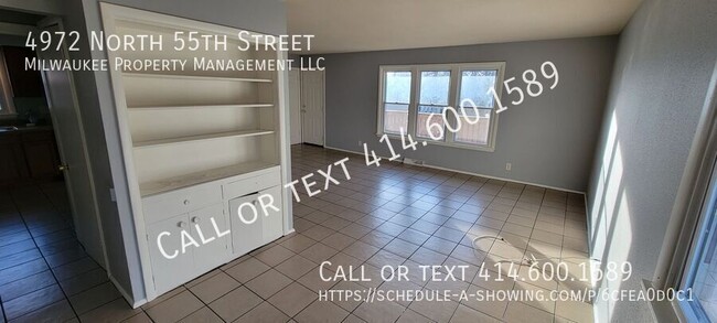 Building Photo - Spacious 3 bedroom unit with an extra half...