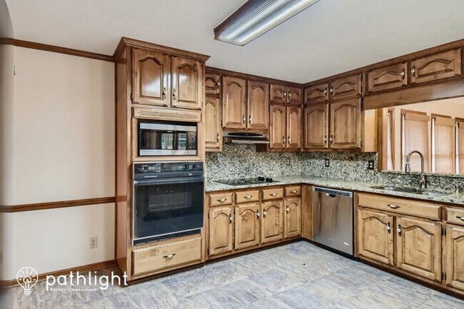 Foto del edificio - 150 Plantation Drive, Stockbridge, GA, 30281