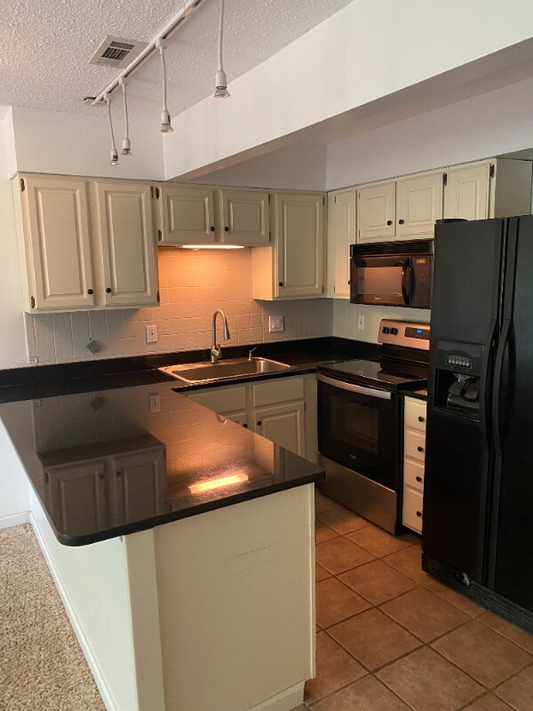 Foto del edificio - 1311 Prospect Village Ln