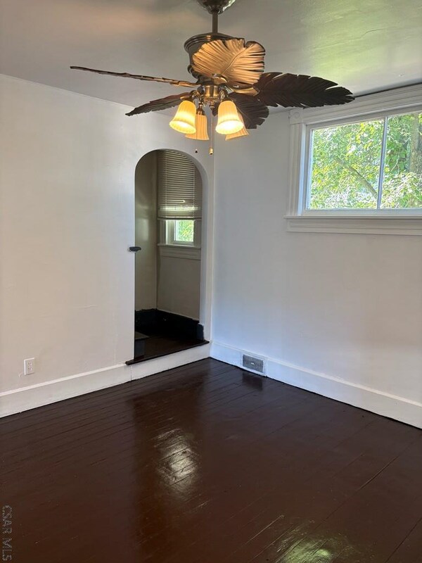 Foto del edificio - 926 Bloom St