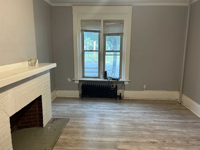 Foto del edificio - 61 S Hamilton St