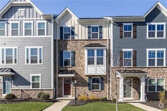Building Photo - 9002 Hickory Rd