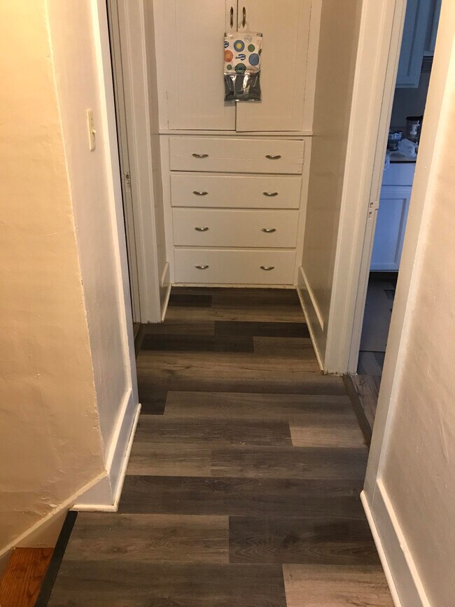 Hallway - 414 N Francis Ave