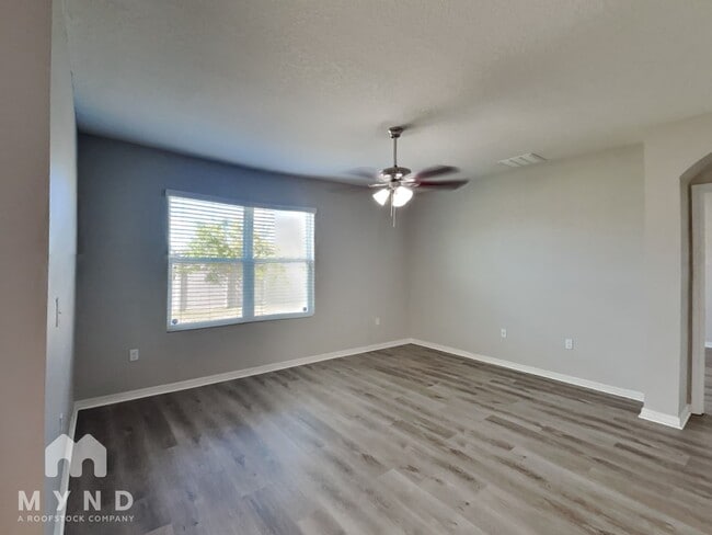 Foto del edificio - 14115 Arbor Pines Dr