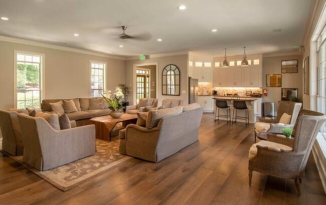 Building Photo - Greystone at the Woodlands