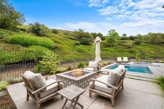 Building Photo - 2919 Canto De Los Ciervos