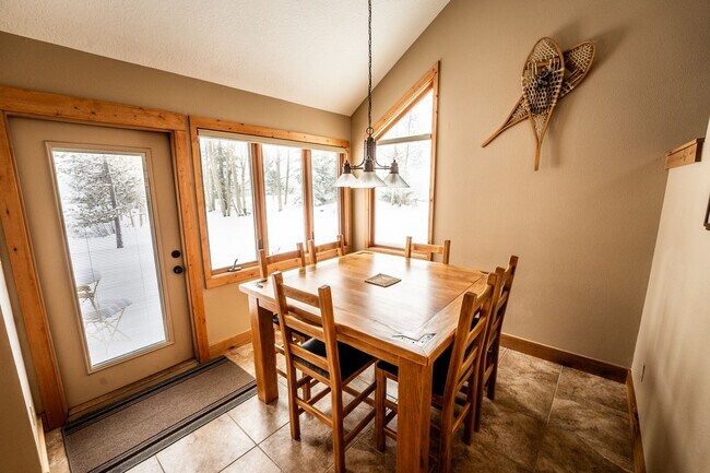 Building Photo - Tons of space! Keystone condo. 2 beds and ...