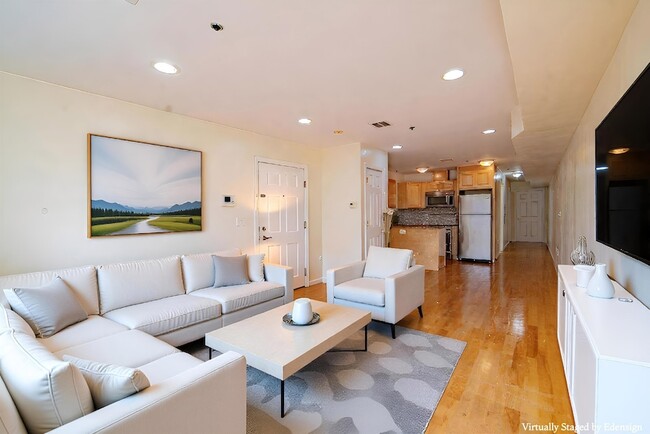 Photo - 540 29th St Apartment