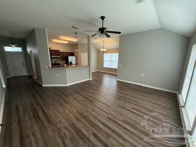 Foto del edificio - 5776 Glen Brook Ct