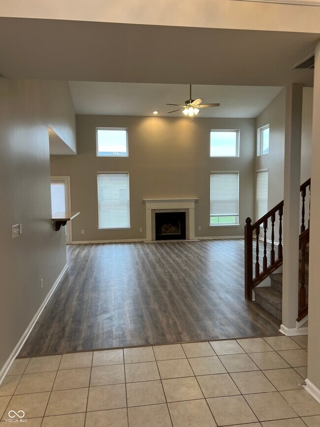 Foto del edificio - 14359 St Clair Ln