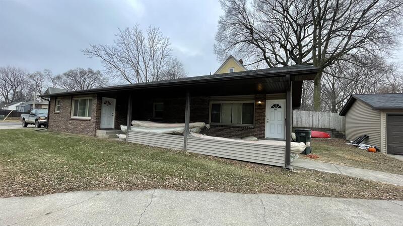 Primary Photo - 101-103 S Riverside Dr