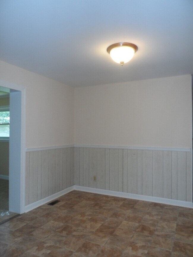 Building Photo - 4712 Stafford Dr