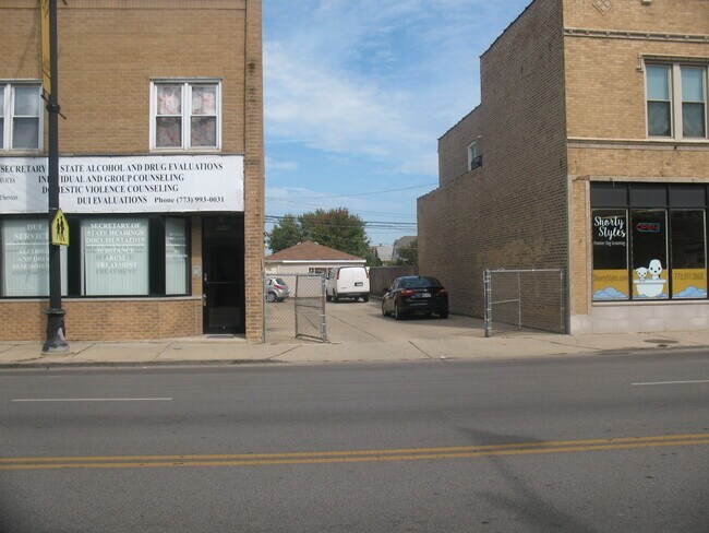 Building Photo - 6046 W Irving Park Rd
